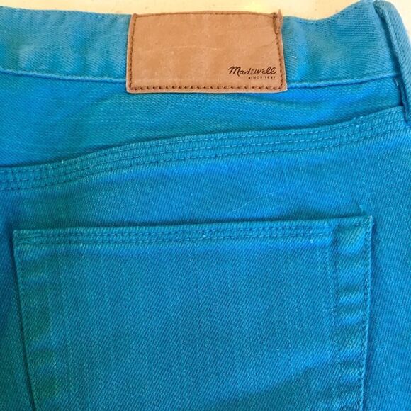 Madewell Garment Dyed‎ Midi-Cuffed Shorts - Picture 5 of 7